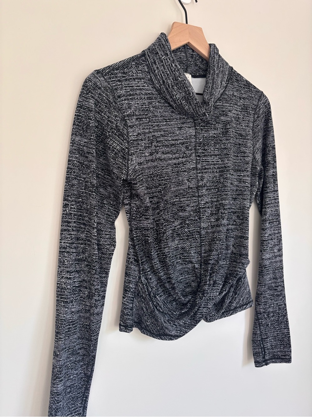 Lululemon Melodic Movement Long Sleeve Shirt Twillines White Black 8 View 3